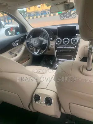 Mercedes-Benz GLC-Class 2018 Brown