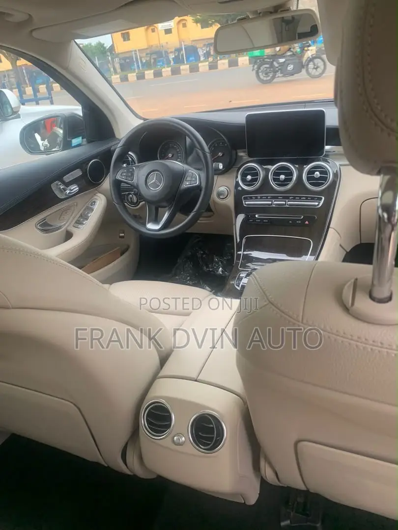 Mercedes-Benz GLC-Class 2018 Brown