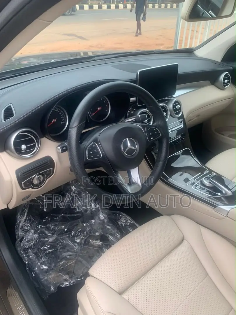 Mercedes-Benz GLC-Class 2018 Brown