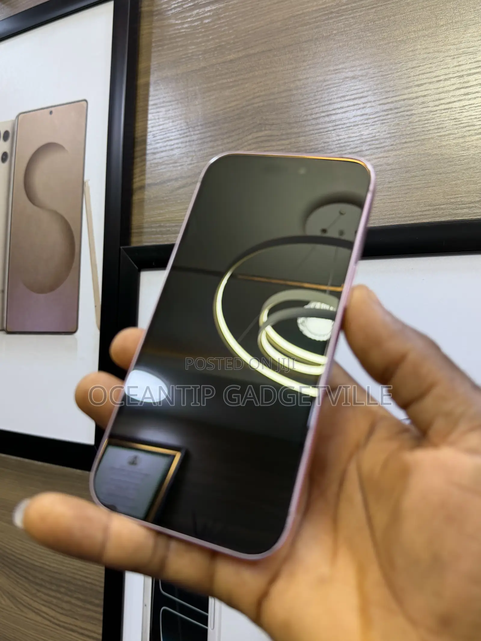 Apple iPhone 15 256 GB Pink
