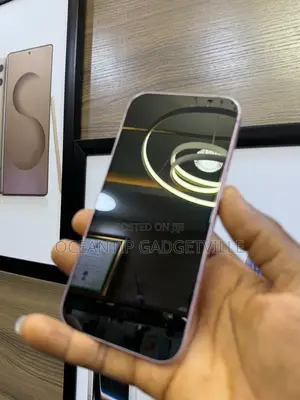Apple iPhone 15 256 GB Pink