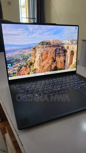 New Laptop Lenovo Yoga 7i 16GB Qualcomm Snapdragon X Elite SSD 512GB