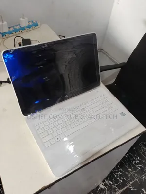 Laptop HP Pavilion 15 8GB Intel Core i5 HDD 1T