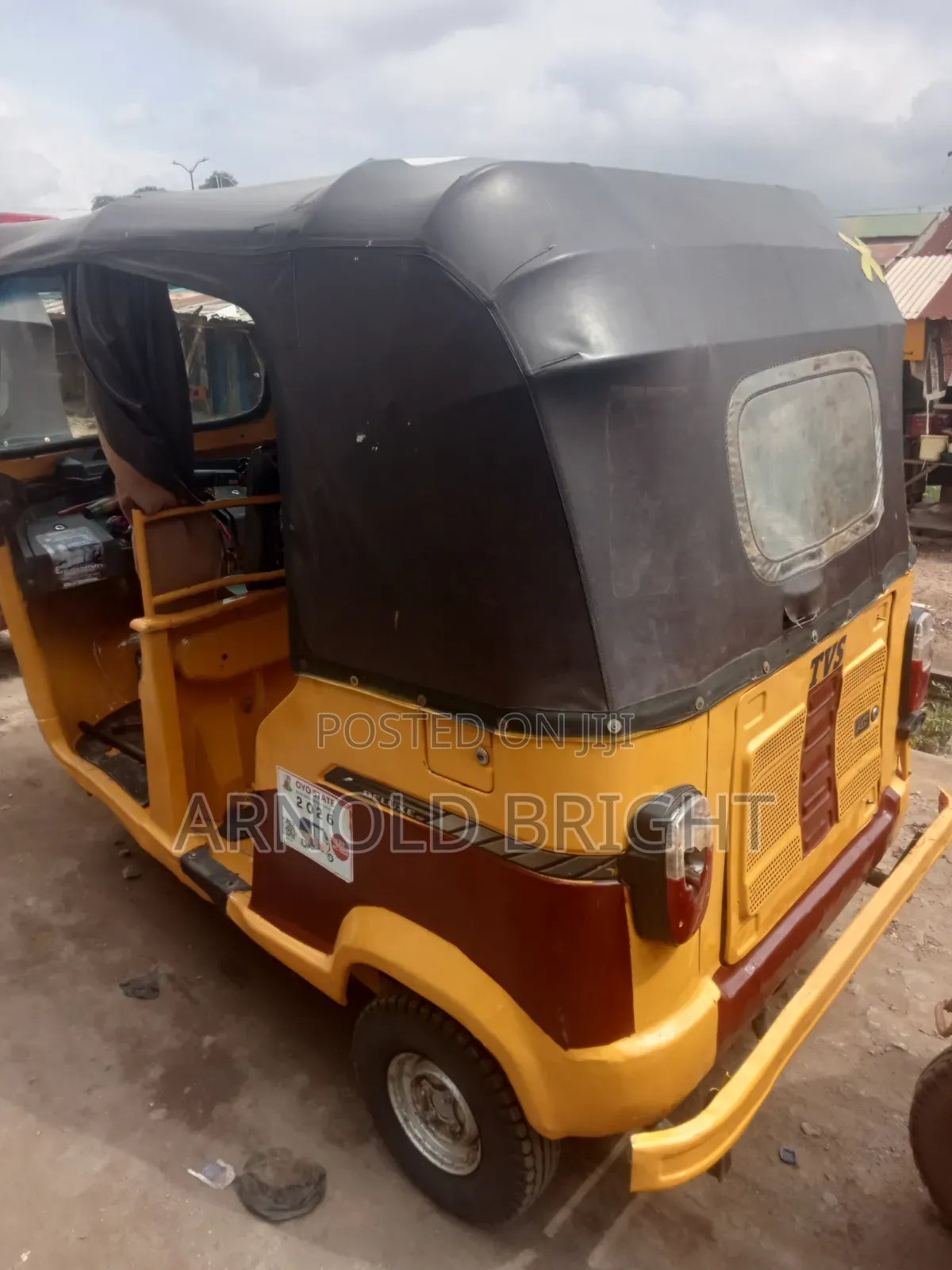 TVS 2022 Yellow