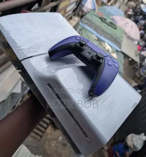 Play Station 4