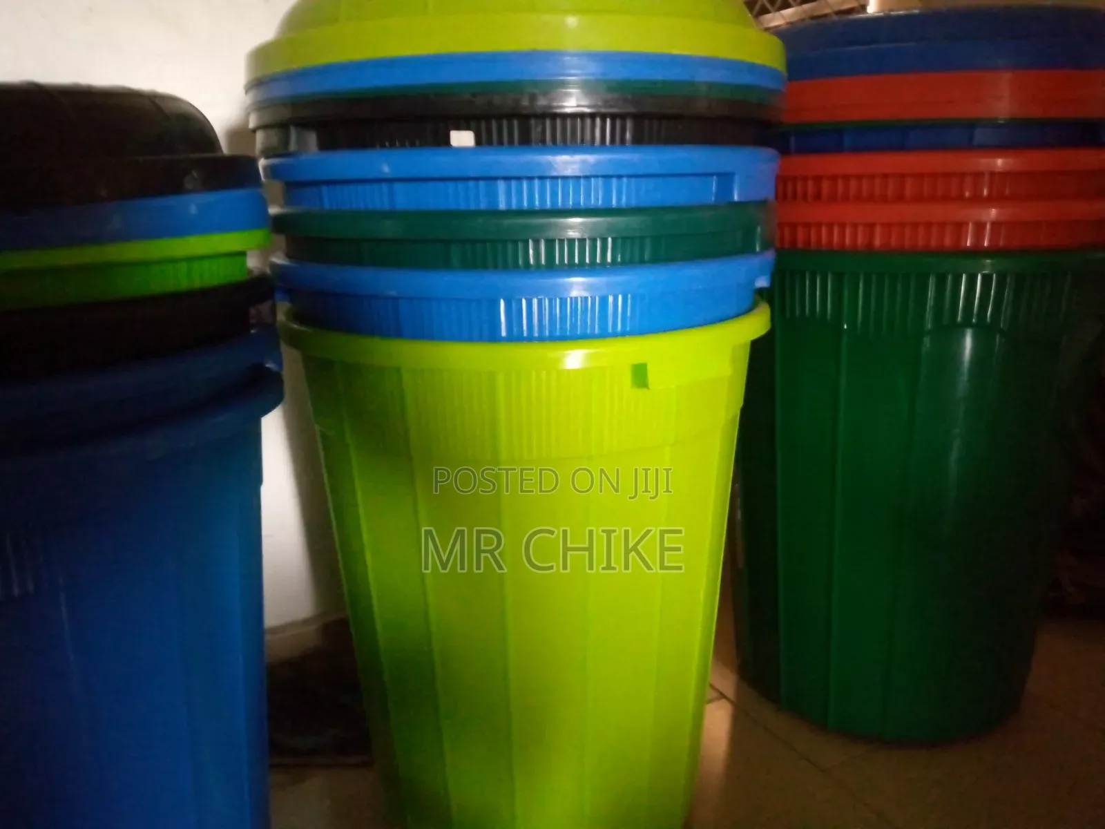 Plastic Drums With Covers, High Quality, Assorted!