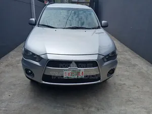 Mitsubishi Outlander 2013 Silver