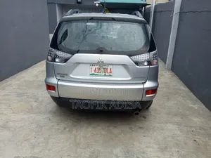 Mitsubishi Outlander 2013 Silver