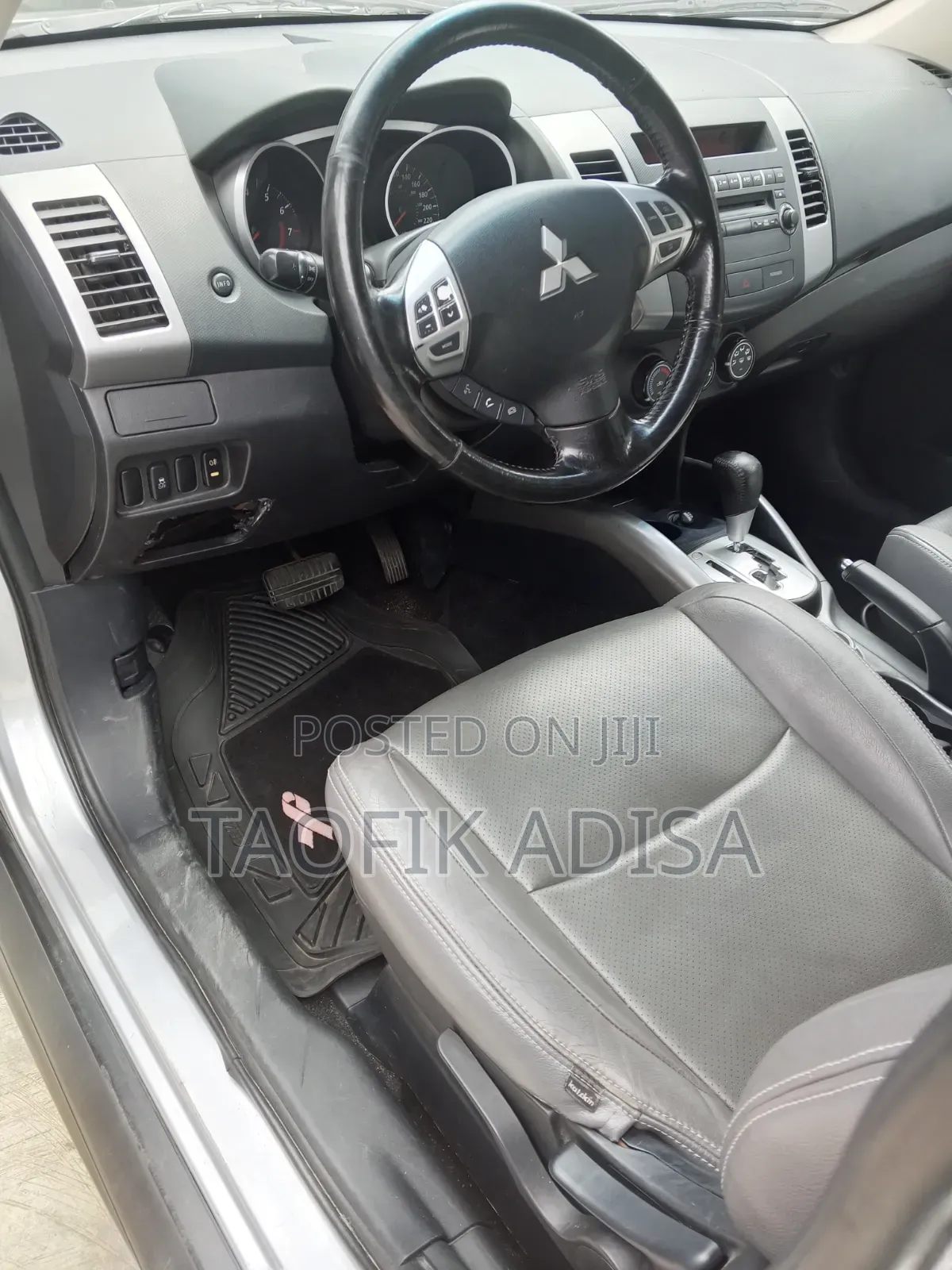 Mitsubishi Outlander 2013 Silver