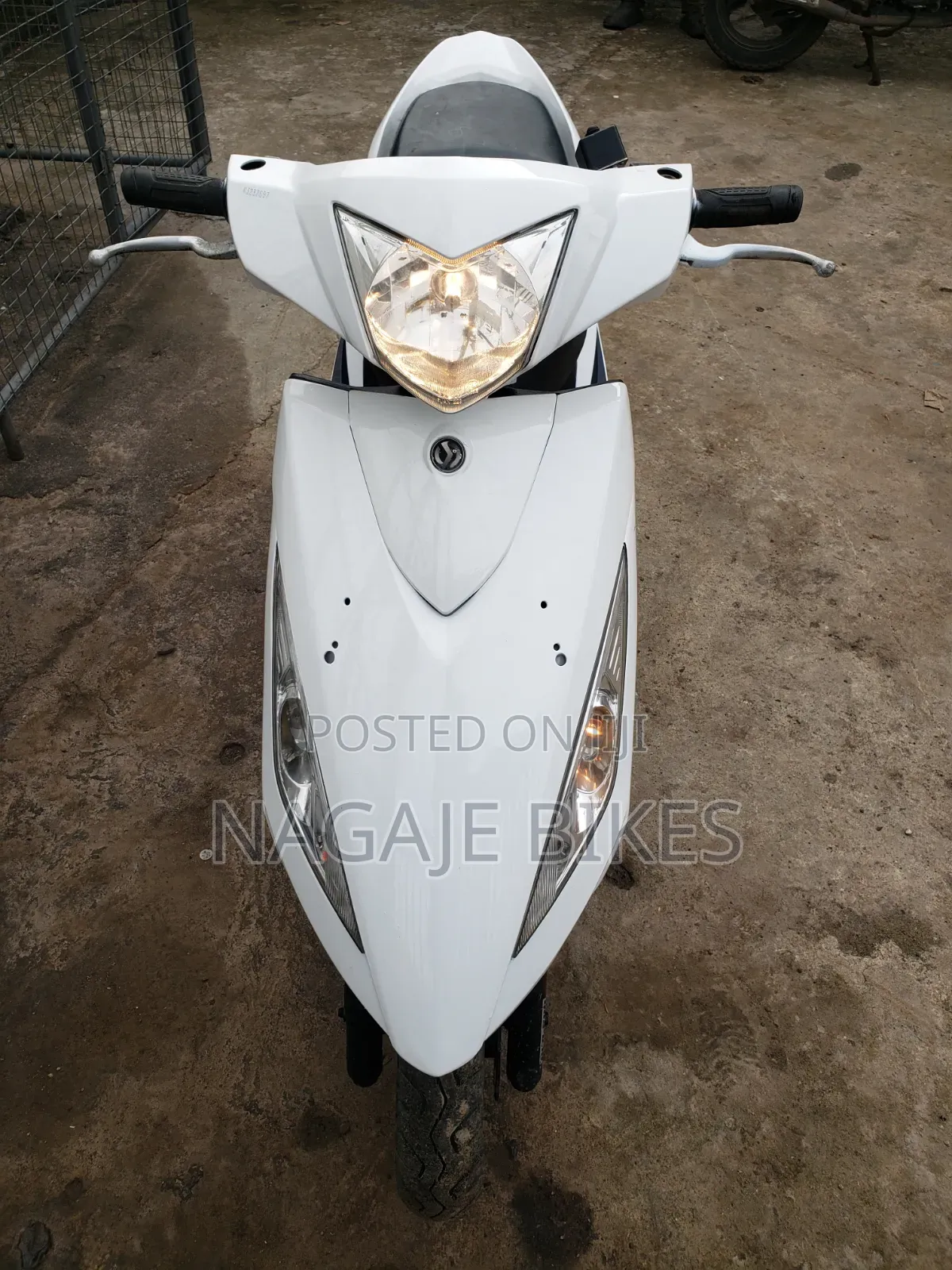 SYM Symnh 2025 White