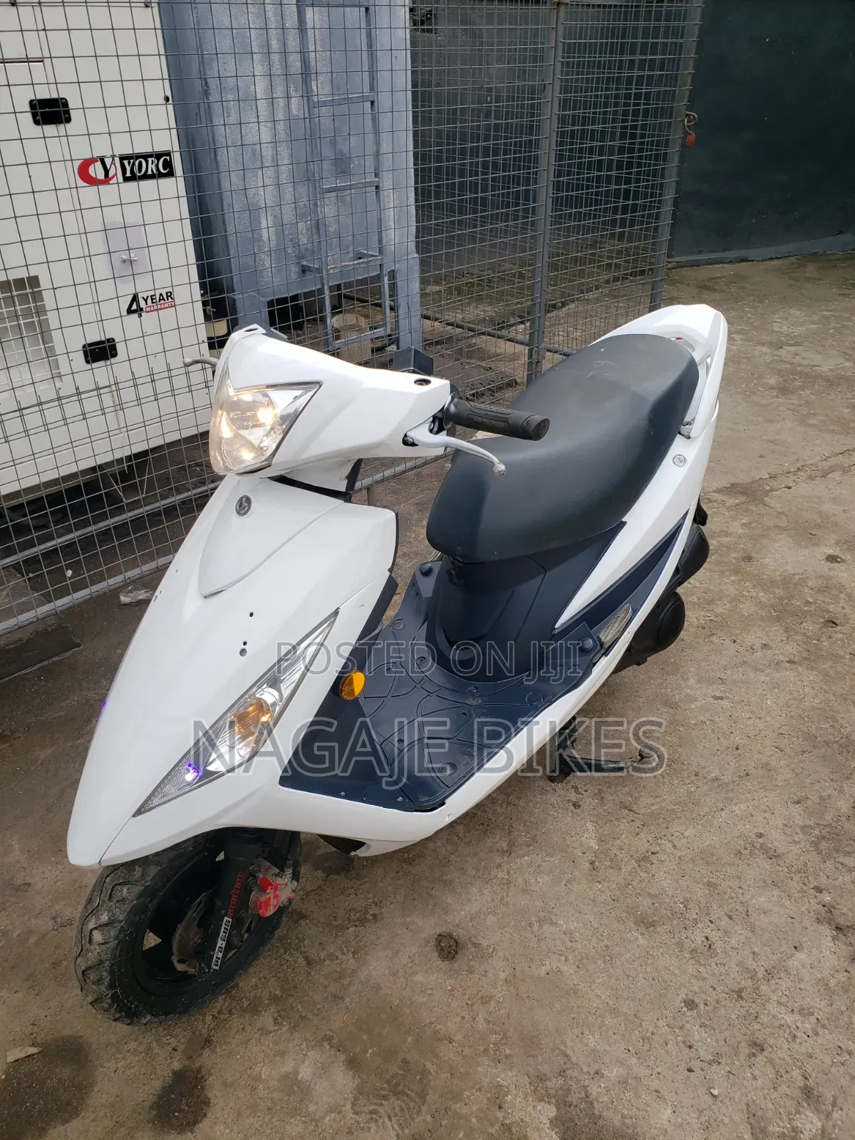 SYM Symnh 2025 White