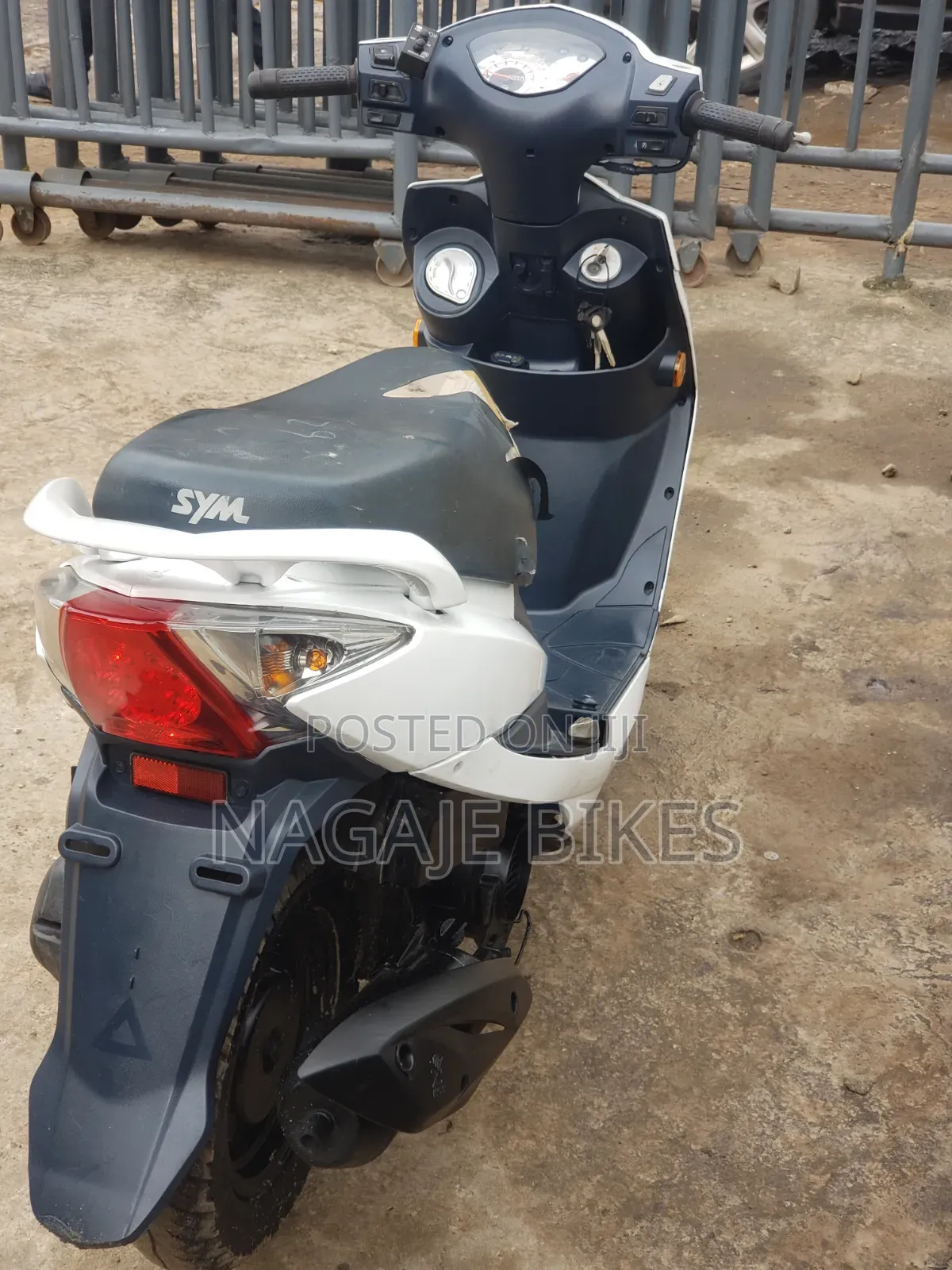 SYM Symnh 2025 White