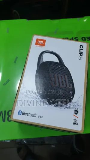 JBL Clip 5