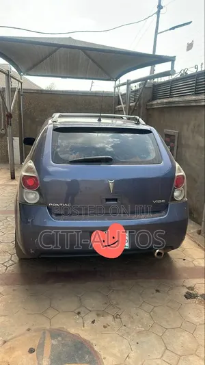 Pontiac Vibe 2010 Gray