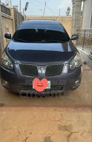 Pontiac Vibe 2010 Gray