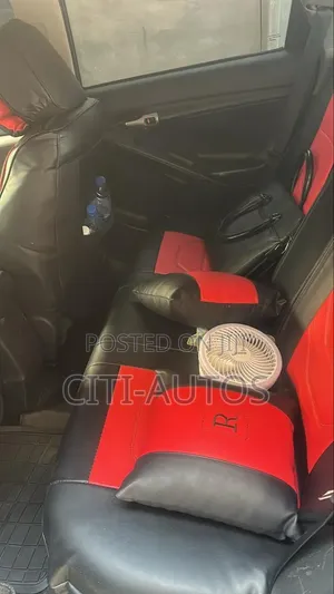 Pontiac Vibe 2010 Gray