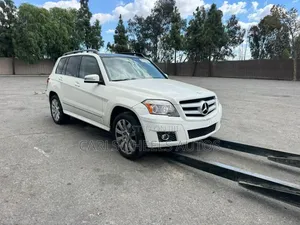 Mercedes-Benz GLK-Class 350 4MATIC 2012 White