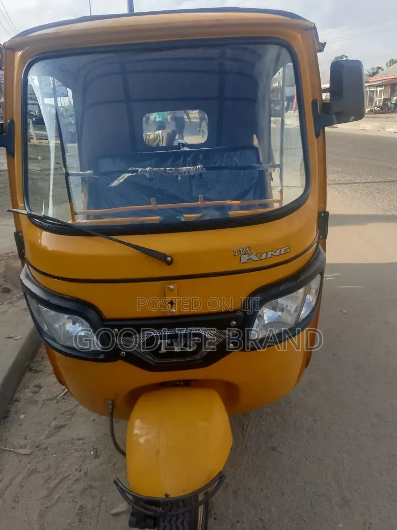 TVS Apache RTR 160 4V 2002 Yellow