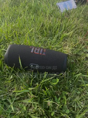 JBL Charge 5