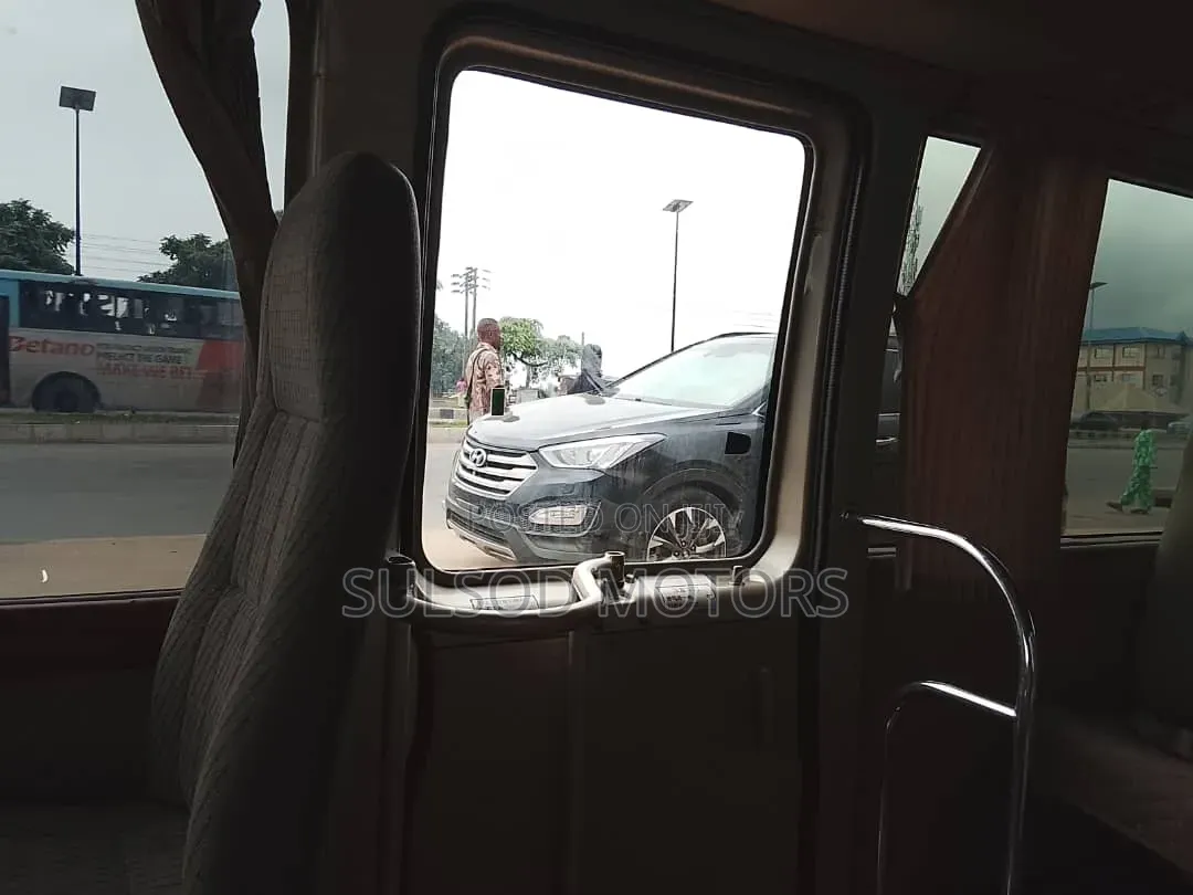 Toyota Coaster 2008 Gold
