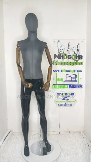 Bourgeoisie Full Body Male Wooden Hands Mannequin Black