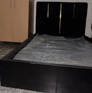 Bed Bedframe