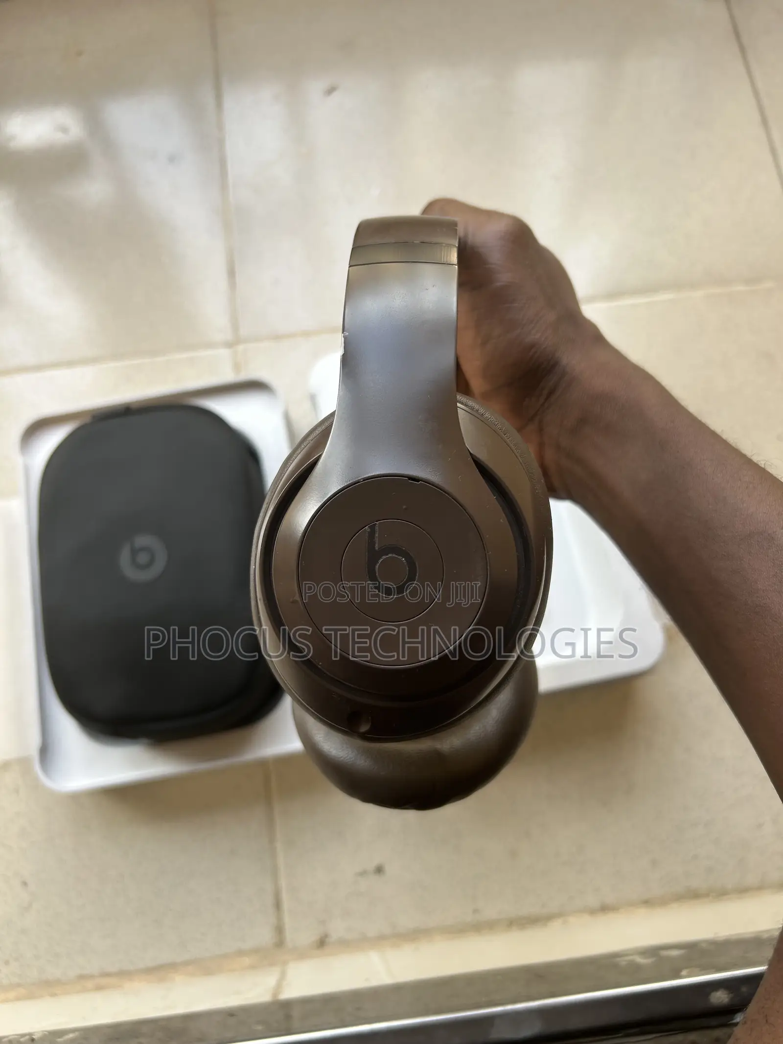 Open Box Beats Studio Pro