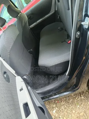 Toyota Yaris 2010 Black