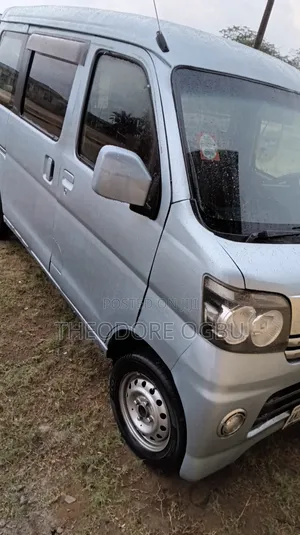 Daihatsu Hijet 2013 Blue