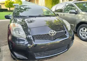 Toyota Yaris 2010 Black