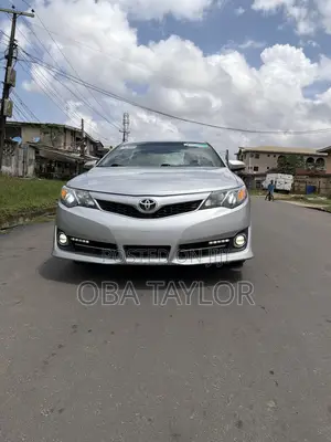 Toyota Camry 2014 Silver