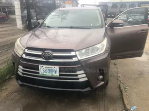 Toyota Highlander 2016 Brown