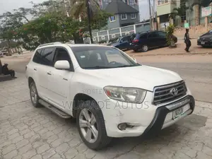Toyota Highlander Limited 2010 White