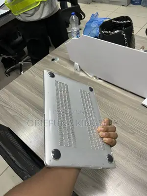 Laptop Apple MacBook Pro 2019 8GB Intel Core i5 HDD 512GB