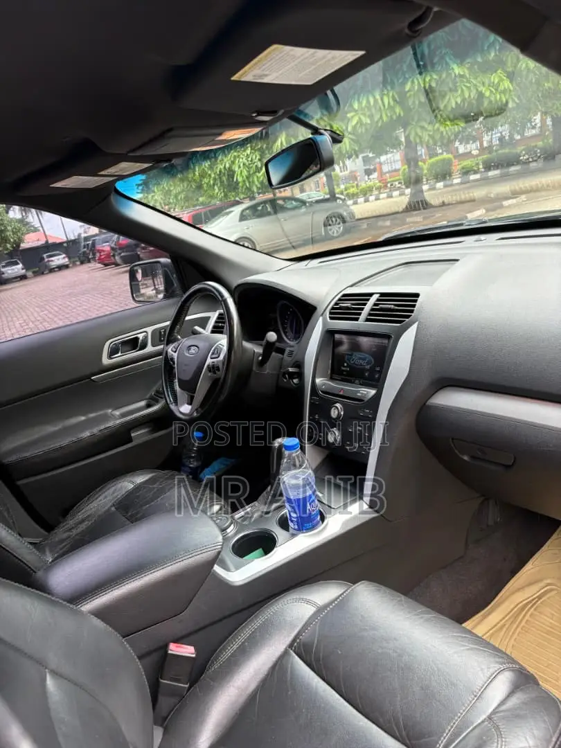 Ford Explorer 2014 Black