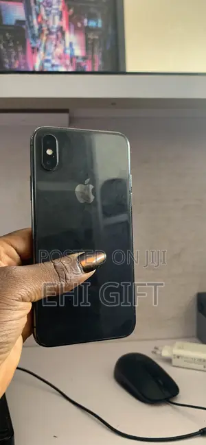 Apple iPhone X 64 GB Black
