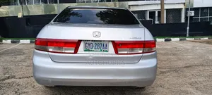 Honda Accord 2005 Silver