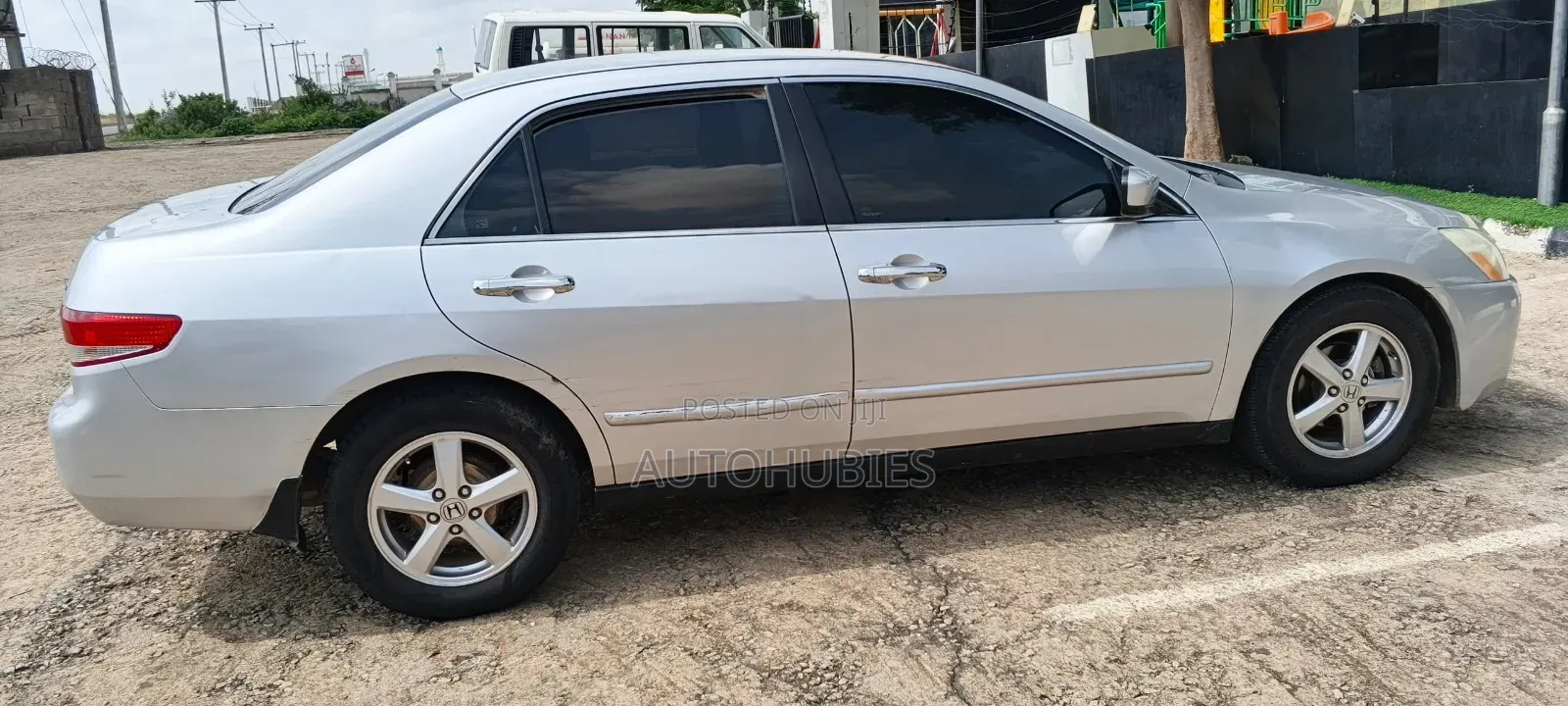 Honda Accord 2005 Silver