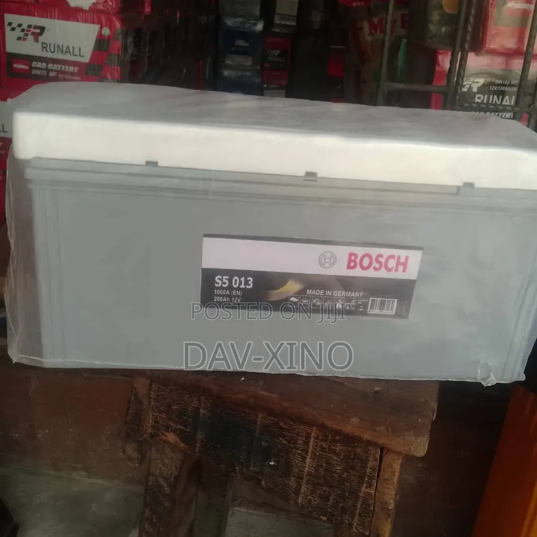 200amps 12v Bosch Battery