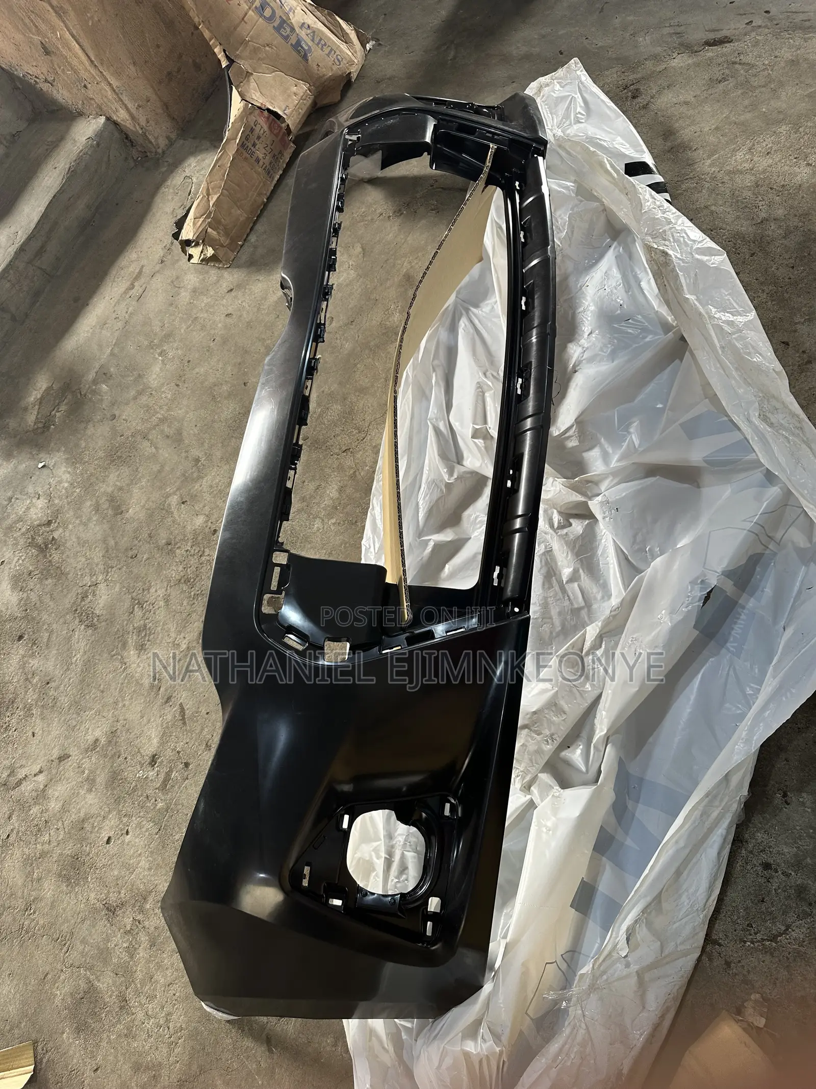 Front Bumper Corolla 2014 Se