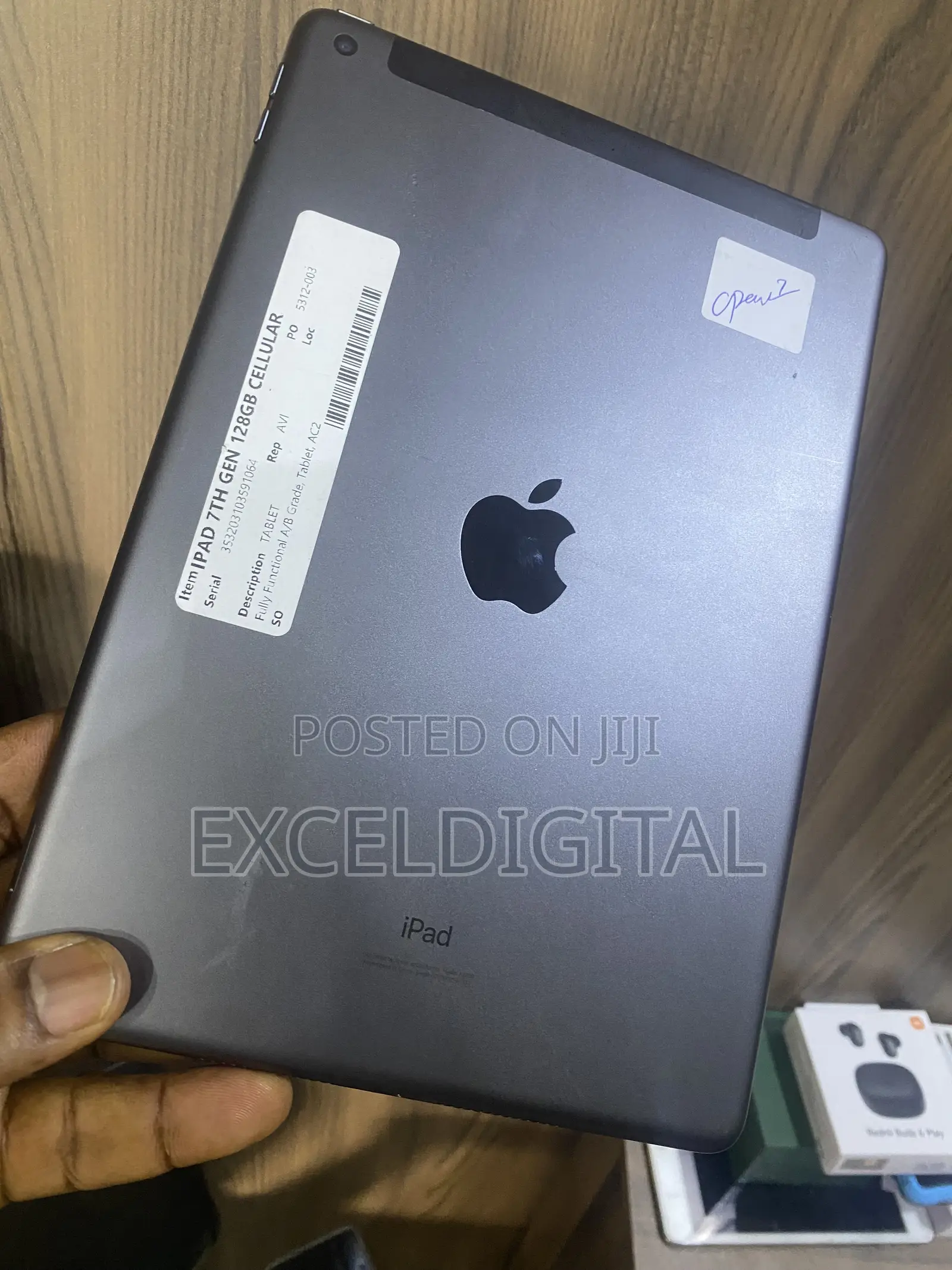 Apple iPad 10.2 (2019) 128 GB Gray
