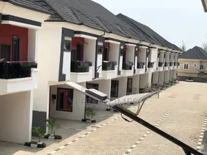 4bdrm Duplex in Ikota for sale