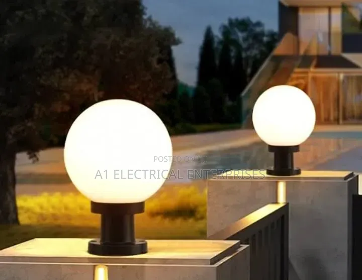 Standing Wall Lamp for Fence
