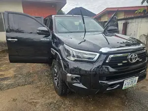 Hilux Available for Hire With Driver