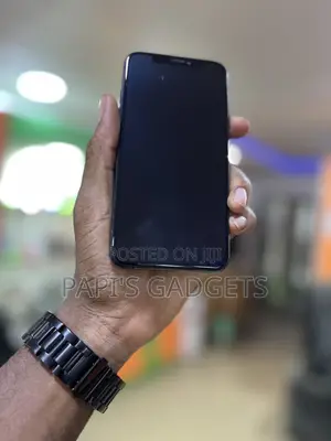 Apple iPhone XS 64 GB Black