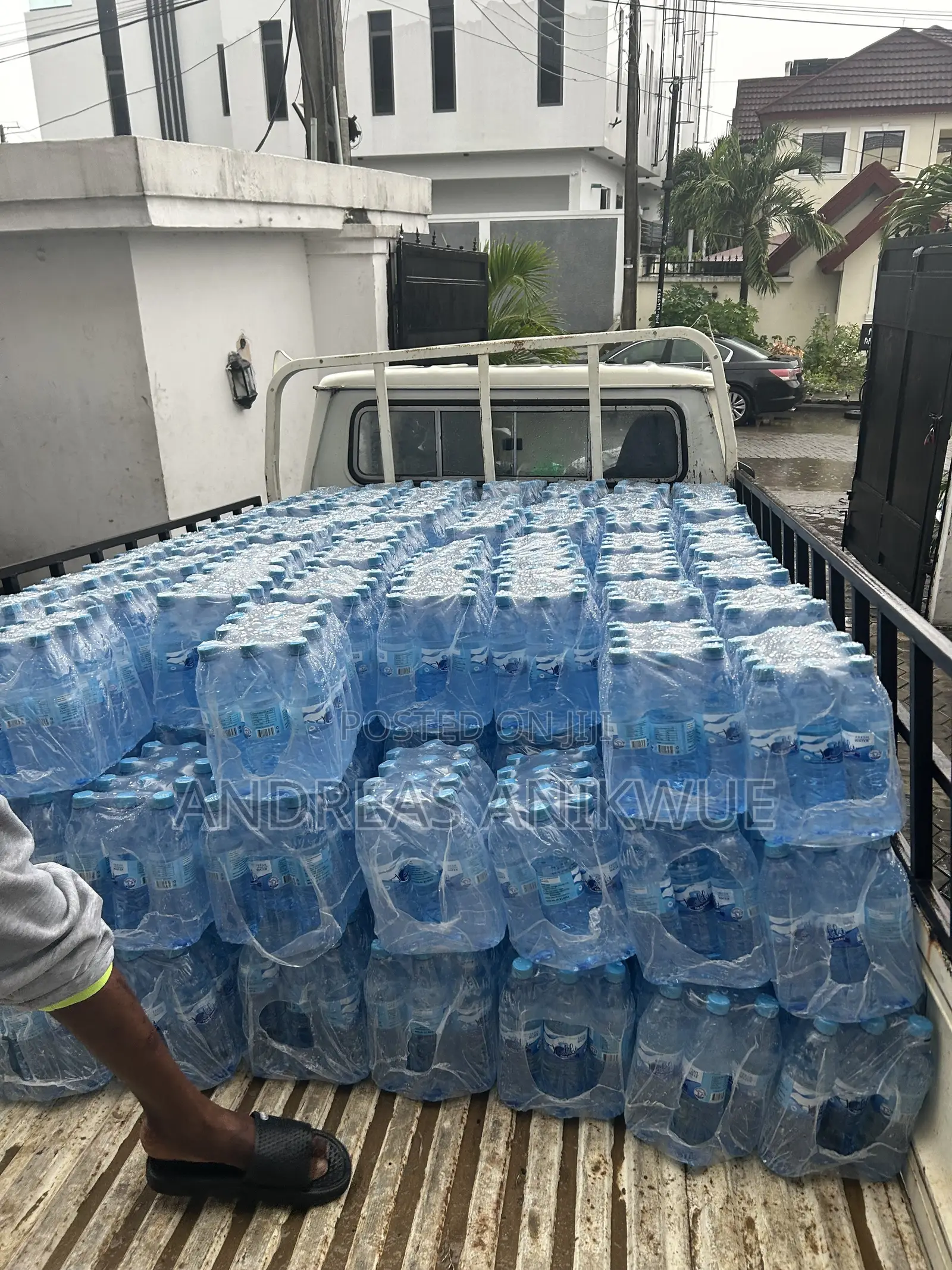 Lekki Table Water