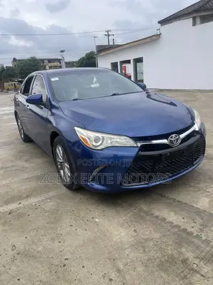 Toyota Camry 2016 Blue