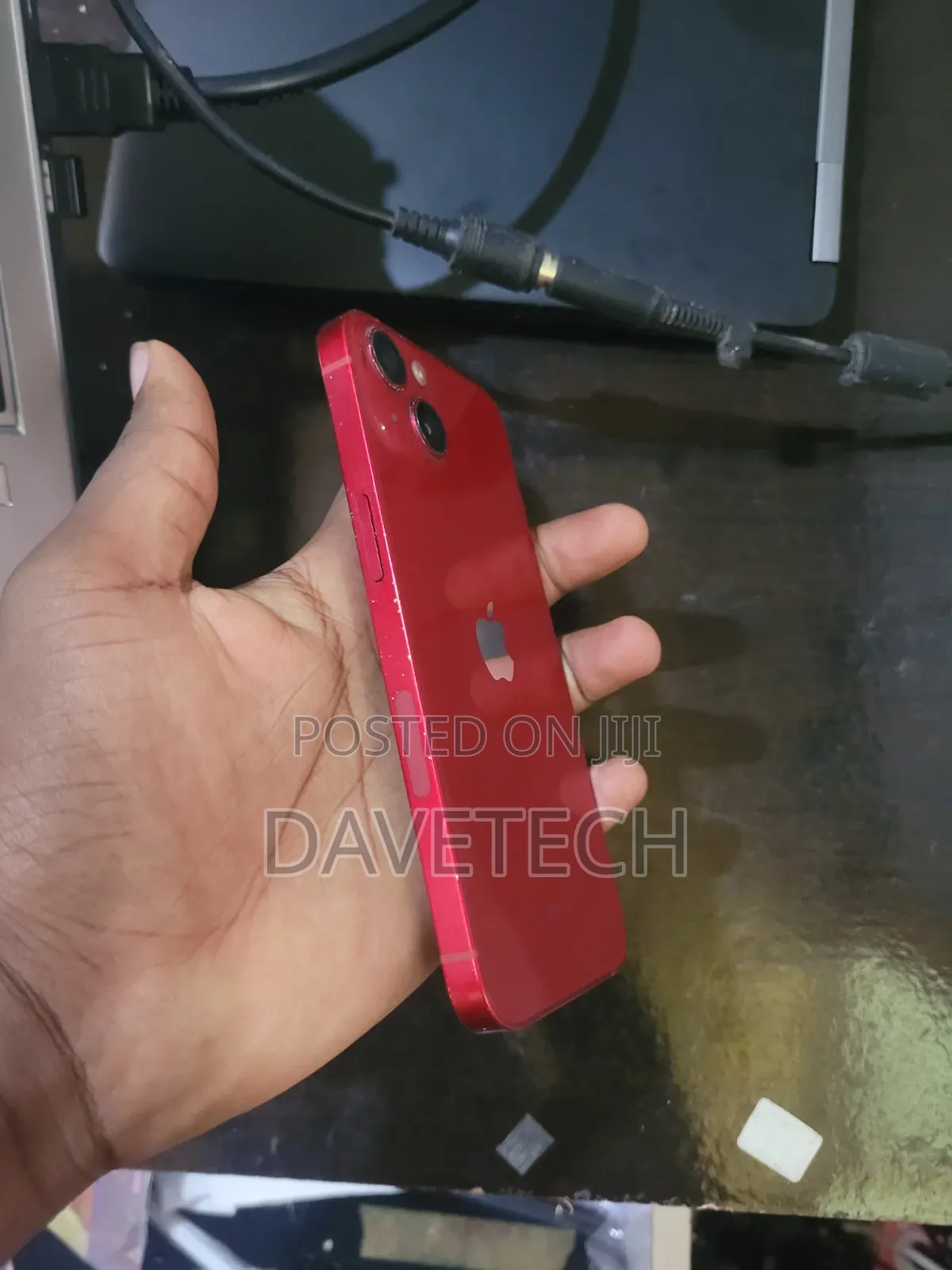 Apple iPhone 13 128 GB Red