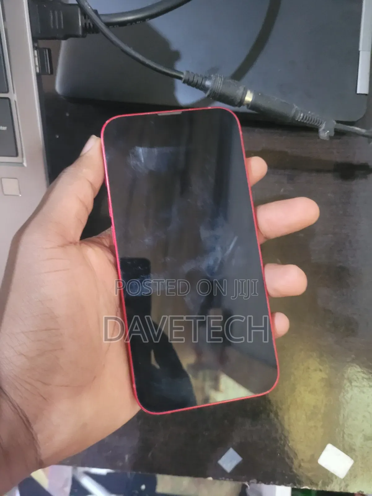 Apple iPhone 13 128 GB Red