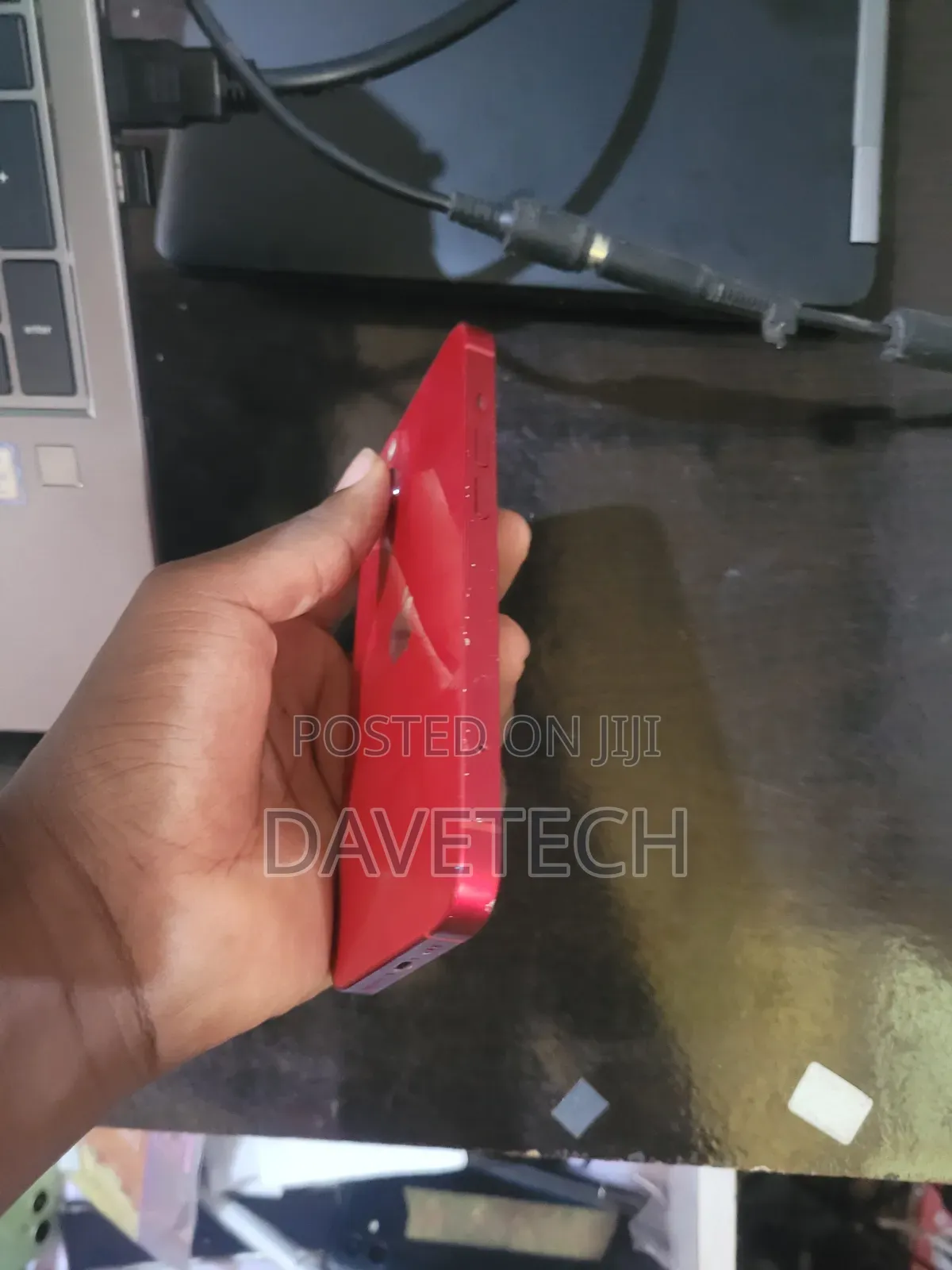 Apple iPhone 13 128 GB Red